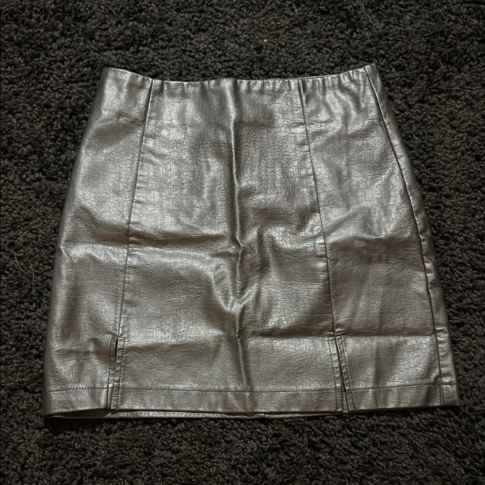 Alya Black Mini Pencil Skirt for Cocktail Nights